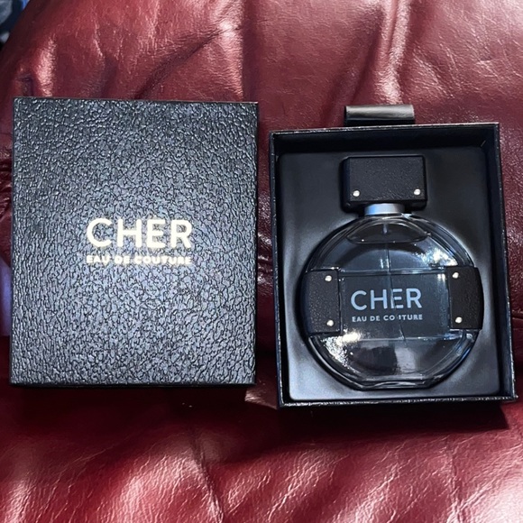 CHER EAU DE COUTURE 1.7 Fl Oz Spray - Picture 4 of 4